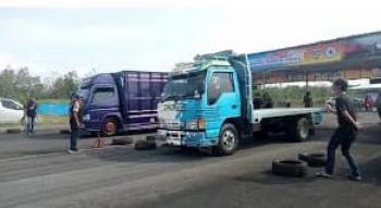 Pertama Kali di Indonesia!! Drag Truk Diadakan di Gunungkidul